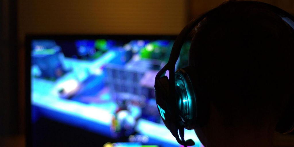 Wired vs Wireless Gaming Headsets: Which One Is Better?