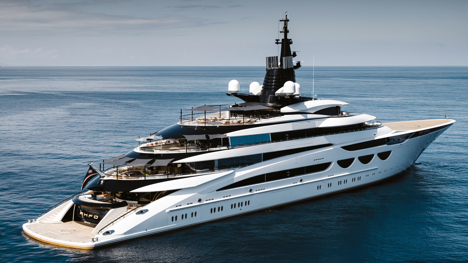An Inside Look Into the Vital Steps Involved in Working with a Superyacht Brokerage