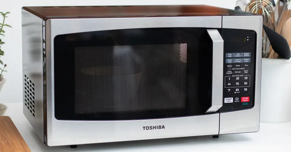 The Evolution and Safety of Built-In Microwave Ovens